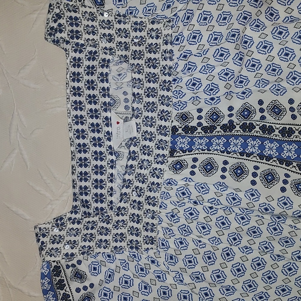 Intro Blouse - Picture 10 of 10